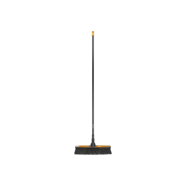 Balai de jardin multi-usages taille L Solid Fiskars L. 48 cm noir