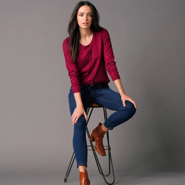 Cardigan boutonné col rond uni, toucher doux, prune