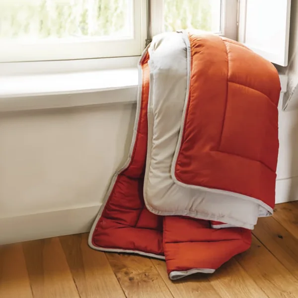 Couette hiver 200x200 cm COCOON BICOLORE Gingembre/Galet garnissage fibre polyester 400 g/m2