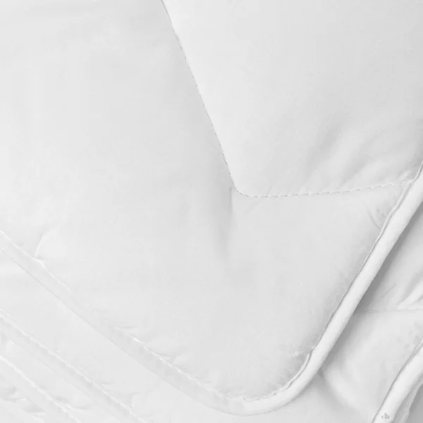 Couette tempérée 200x200 cm BAMBOU garnissage 50% viscose de bambou 50% polyester 300 g/m2