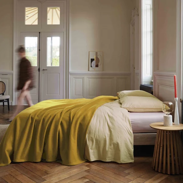Couverture polaire 240x260 cm 100% Polyester 350 g/m2 TEDDY Jaune Miel