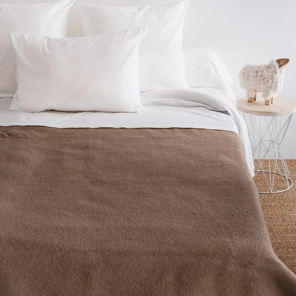 Couverture pure laine vierge Woolmark 500g/m², VOLTA 180x240 cm Marron Chamois