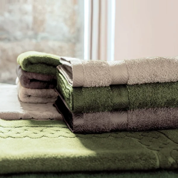 Drap de douche 70x140 cm ROYAL CRESENT Vert Bouteille 650 g/m2
