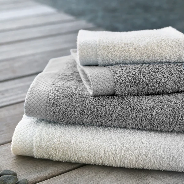 Gant de toilette 16x21 cm PURE Argent 550 g/m2