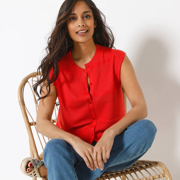Gilet boutonné sans manches, maille ajourée, rouge