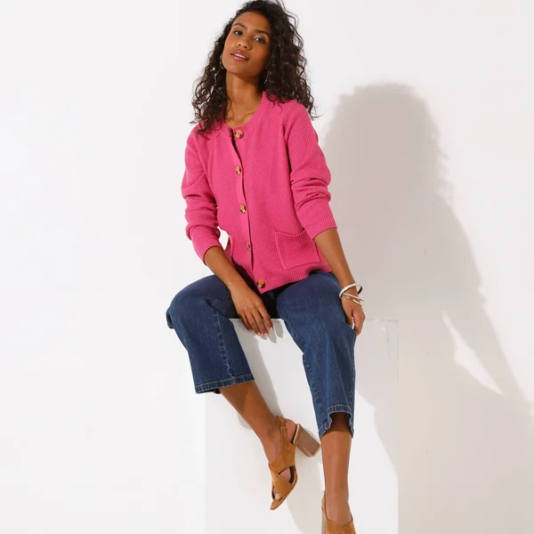 Gilet paletot maille fantaisie, boutons effet corne, rose indien