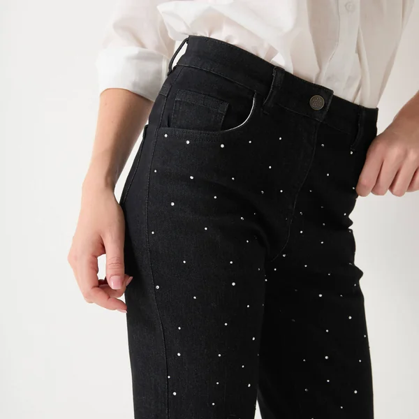 Jean noir coupe droite taille haute avec strass, noir