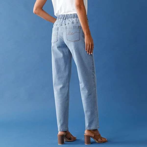 Jean stretch coupe mom confort, taille élastiquée, bleached