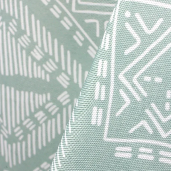 Nappe carrée 170x170 cm imprimée 100% polyester BOHO géométrique vert sauge