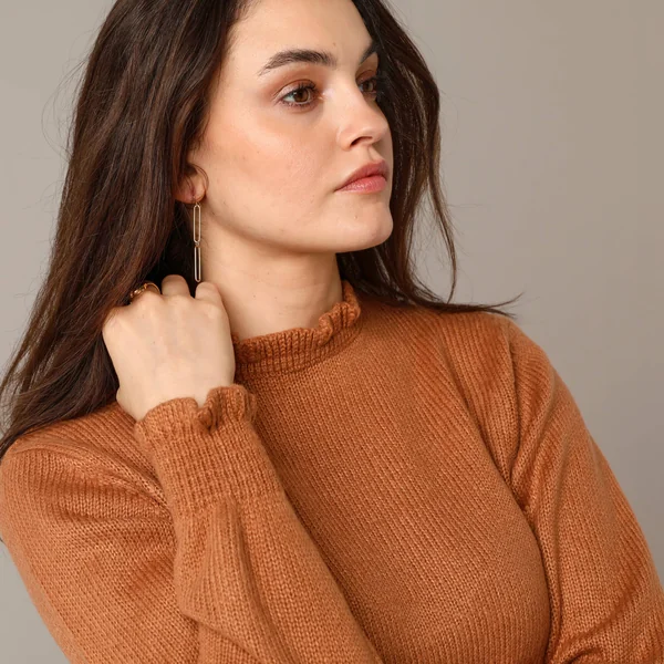 Pull col montant, finition frisotti, caramel