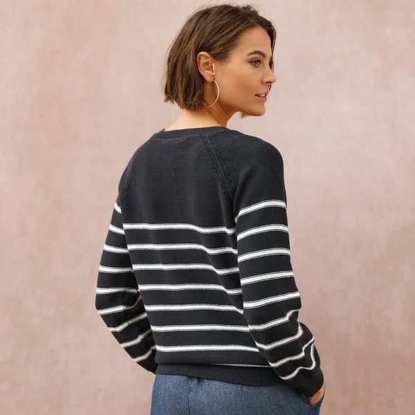 Pull rayé col tunisien boutonné, marine / écru