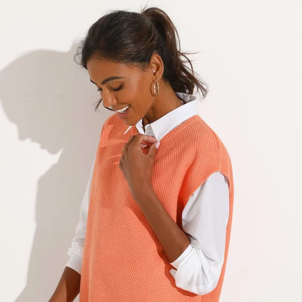 Pull-tunique sans manches à boutons effet corne, maille fantaisie, abricot