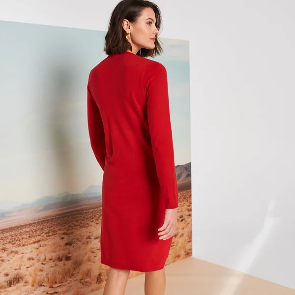 Robe pull boutonnée, manches longues, rouge foncé
