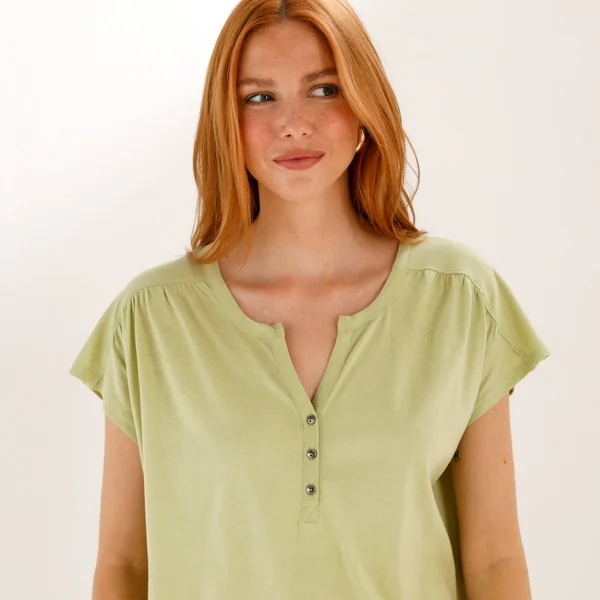 Tee-shirt col tunisien manches courtes, uni, vert tilleul