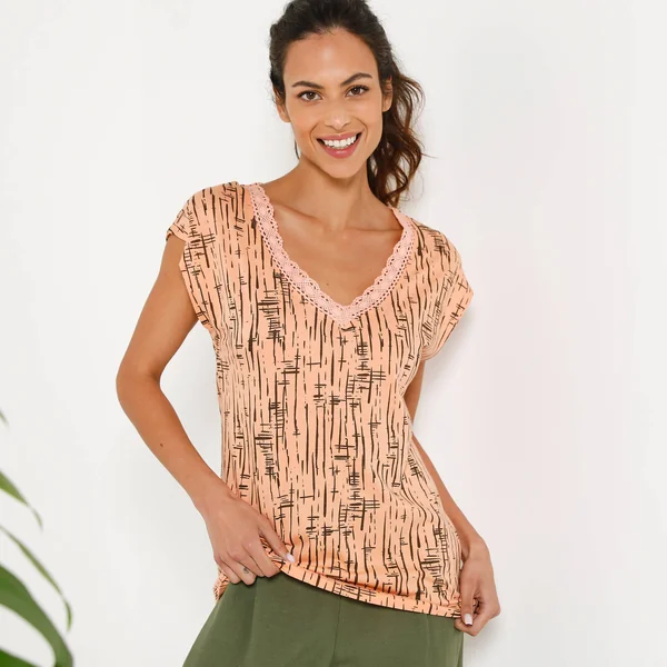 T-shirt imprimé, col V macramé, pêche / chocolat
