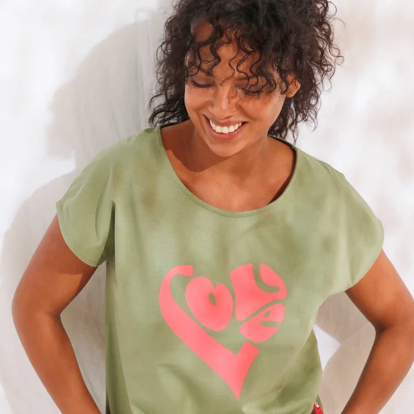 T-shirt imprimé placé "love", kaki / rose