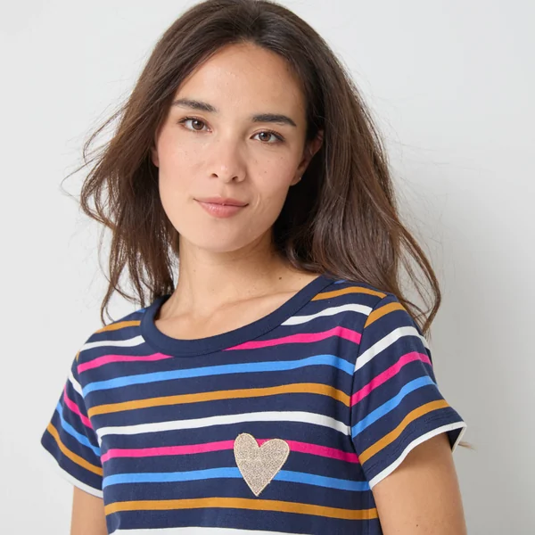 T-shirt rayé manches courtes, brodé "cœur" doré, marine / multicolore