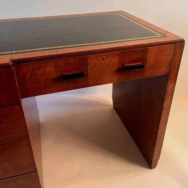 Vintage Desk in Leather - Art Deco Collection
