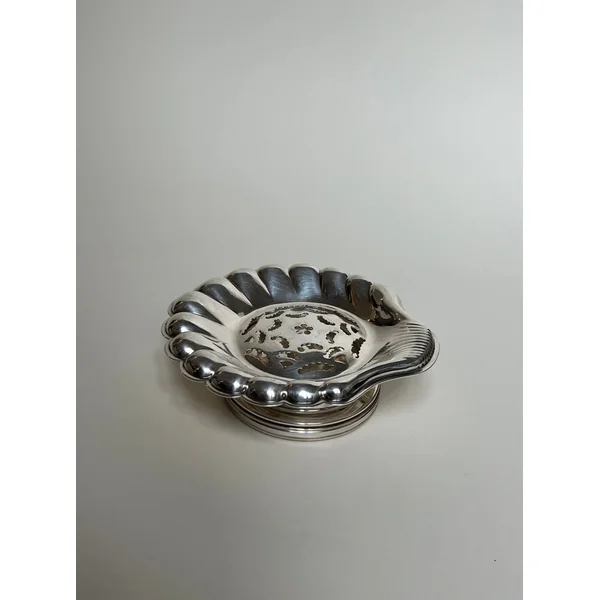 Vintage Shell Shaped Butter Curler