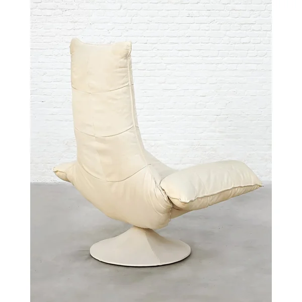 Wammes Lounge Chair by Gerard van den Berg for Montis